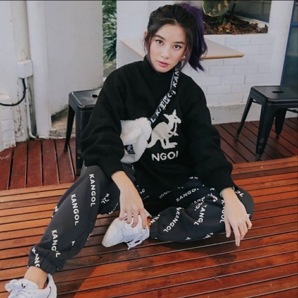 NWOT KANGOL × H&M Oversized Sweater BLOGGERS FAV. - Picture 2 of 12